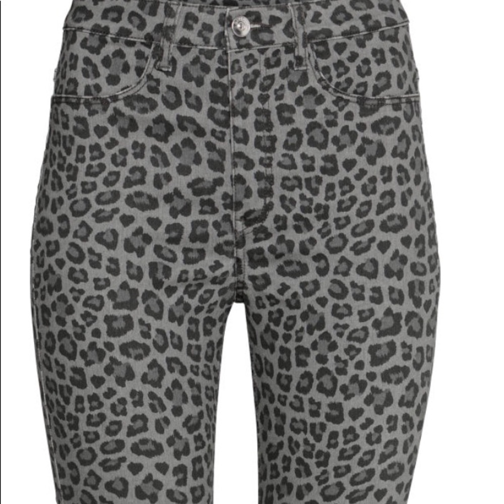 H&M’s Dark Grey Leopard Jeans